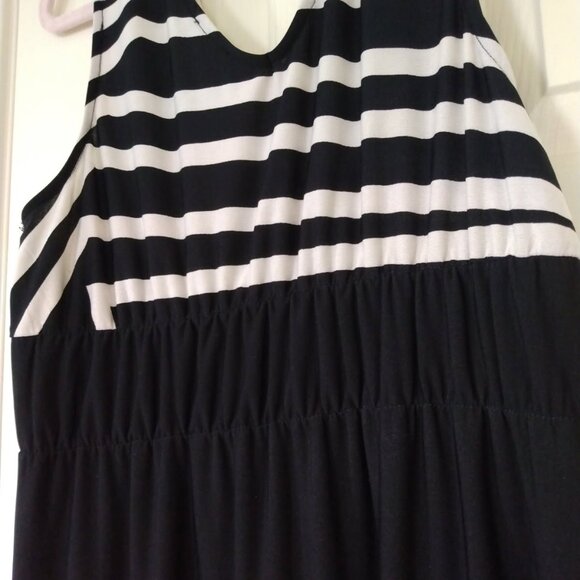 🖤🔥FOREVER MAXI DRESS VNECK EMPIRE WAIST BLACK BEIGE ABSTRACT STRIPES SIZE L - Picture 6 of 7